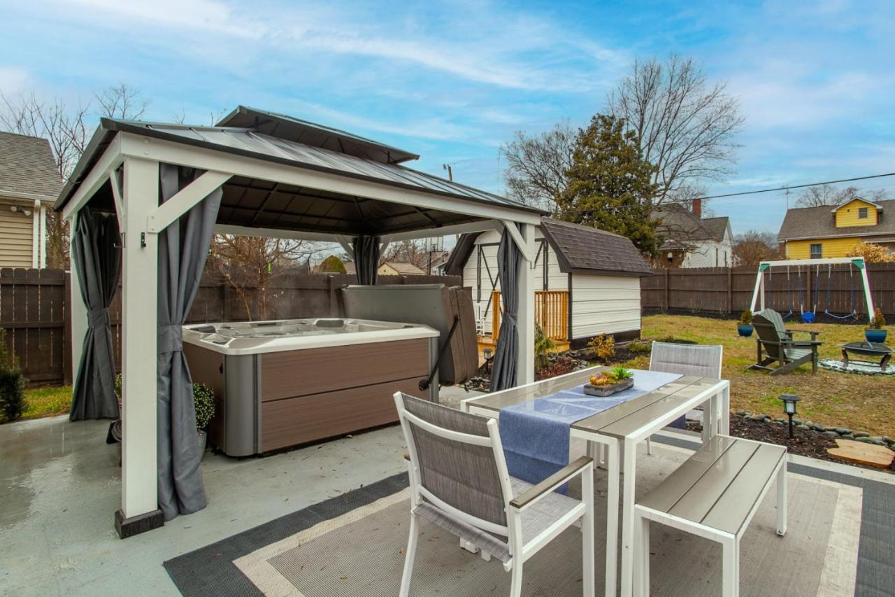Blue Valley Inn - Hot Tub & Spacious Play Area! Knoxville Exterior photo